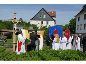 Bittprozession an Pfingstmontag (Foto: Karl-Franz Thiede)